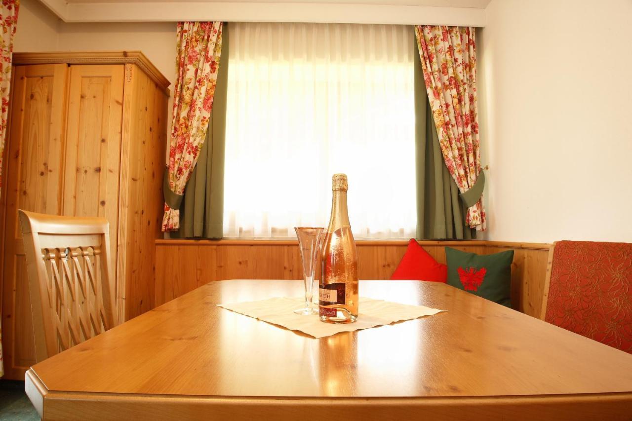 Ferienhof Lackner Ried im Zillertal Cameră foto